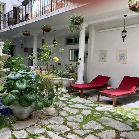 Rosa Bed & Breakfast